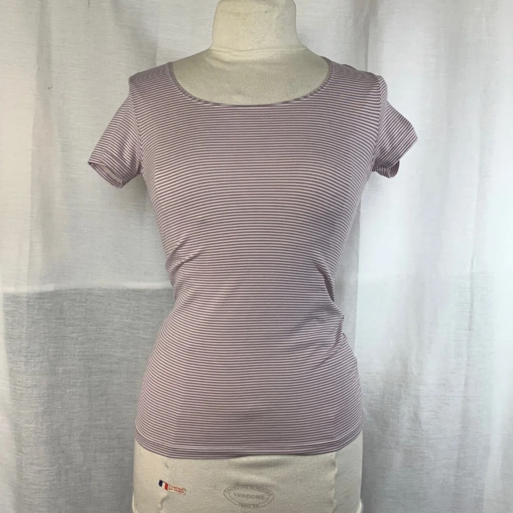 uniqlo purple stripe fitted tshirt